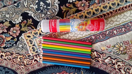 مداد رنگی 12 رنگ آریا مدل استوانه کد 3054