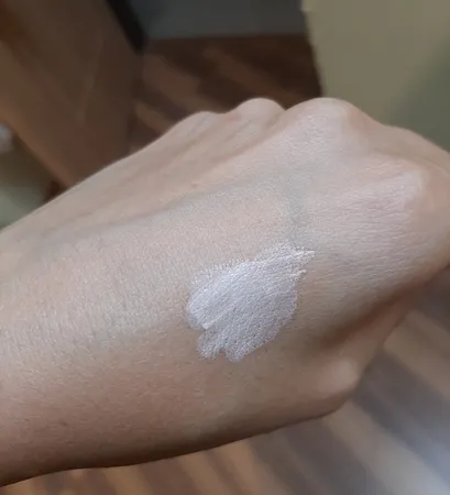 کانسیلر این لی شماره R2