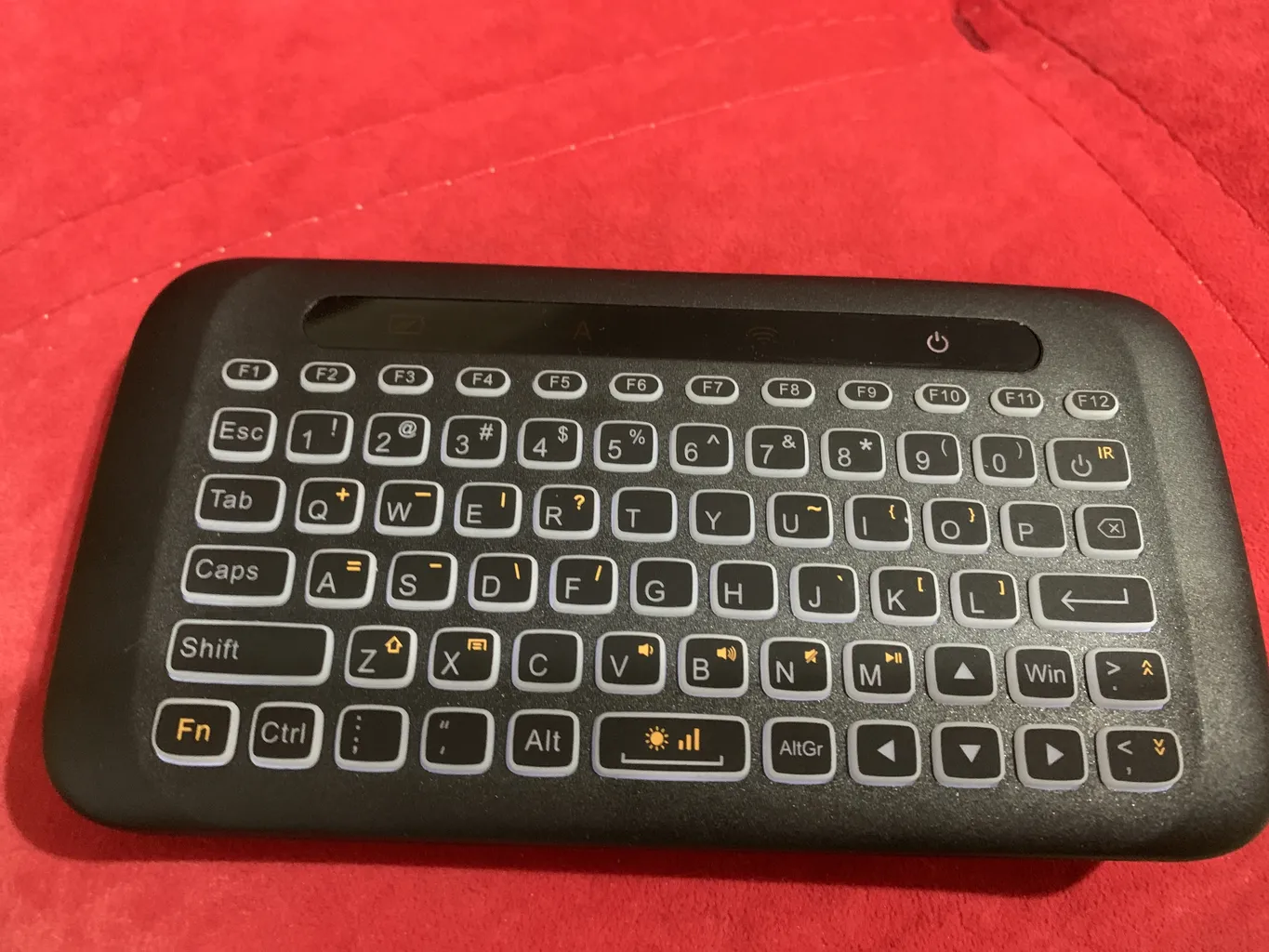 کیبورد بی‌ سیم اچ‌20 مدل DK1، سوییچ ممبران، Portable