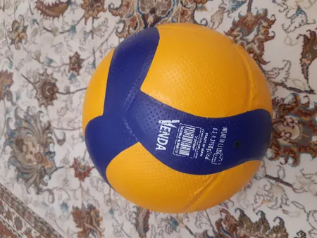 توپ والیبال مدل V200W