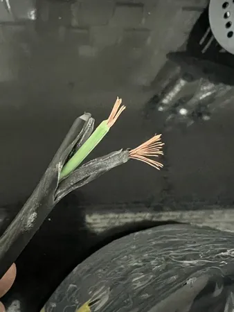 کابل برق افشان ۲ در ۱.۵ کد ۲