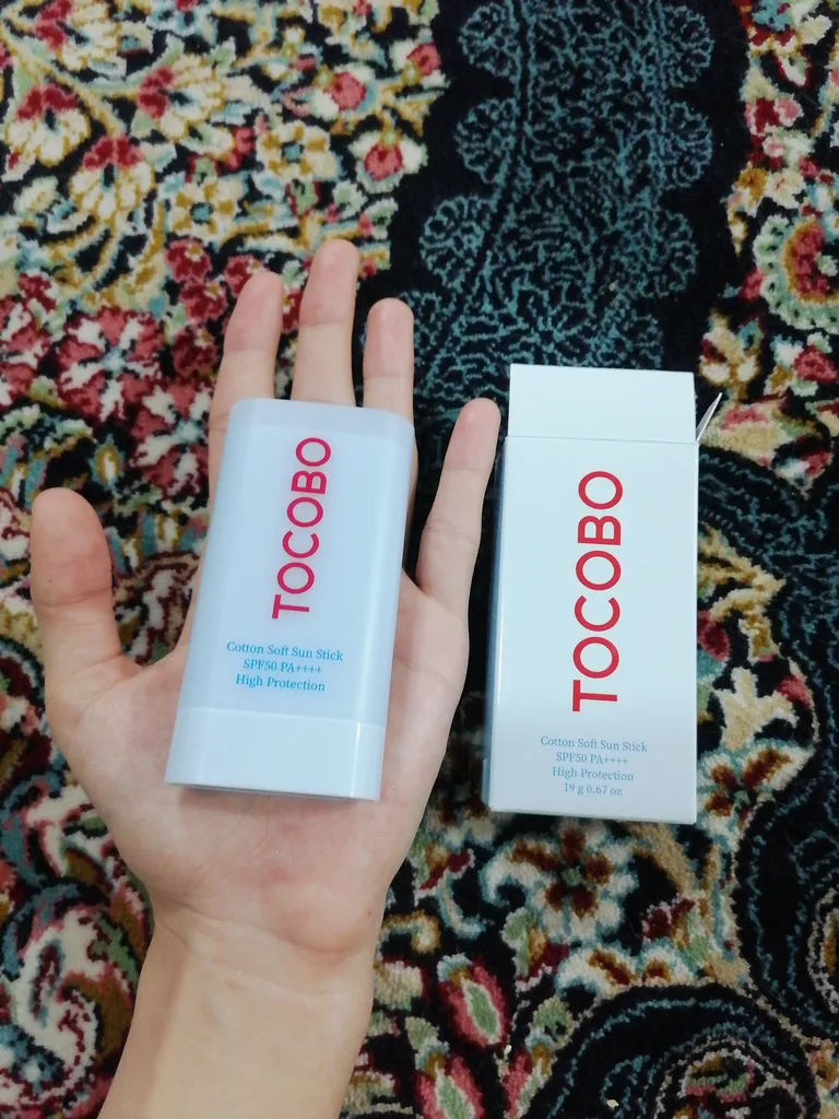 استیک ‌کرم ضد آفتاب بی رنگ توکوبو SPF 50 مدل 00 مناسب انواع پوست حجم 19 میلی‌لیتر