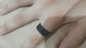تجریه خرید انگشتر مدل دماسنج DM Blk