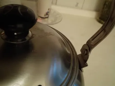 کتری تی جی اچ مدل بیستون کد 3008