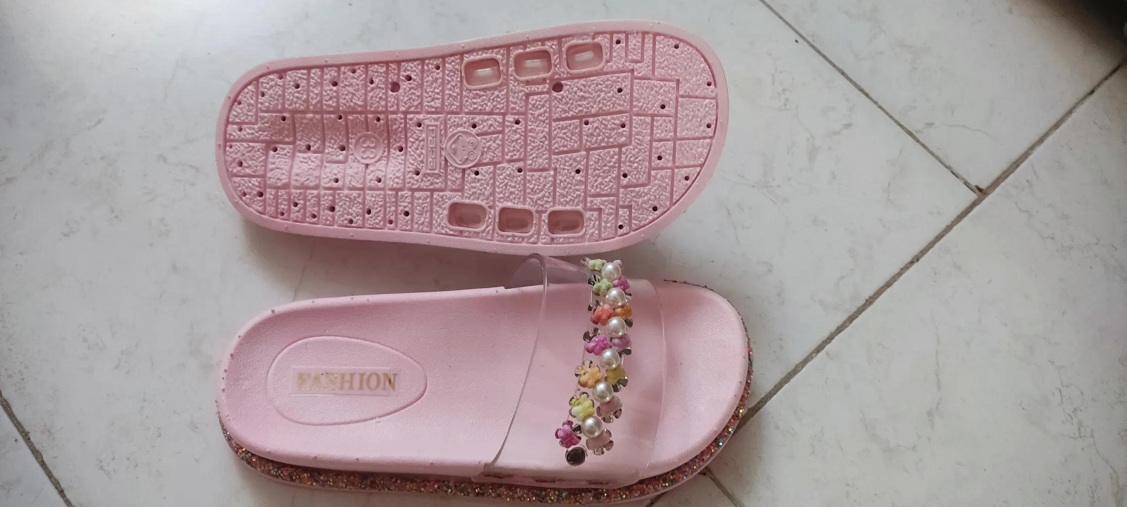 دمپایی دخترانه پاپا مدل L.KLBS.3181