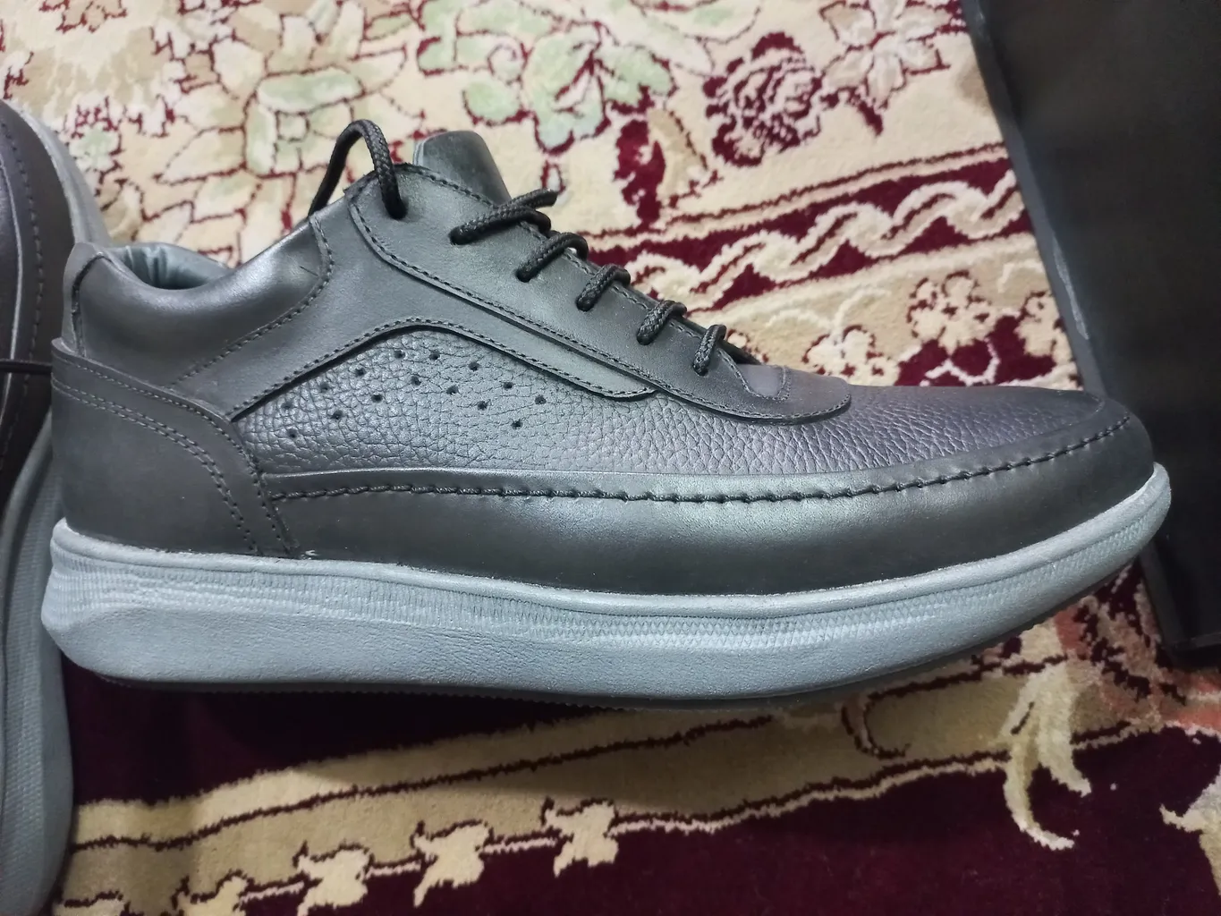 کفش روزمره مردانه چرم آراهمراه مدل ARAHA09