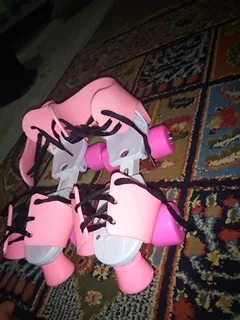 اسکیت کفشی مدل چهارچرخ