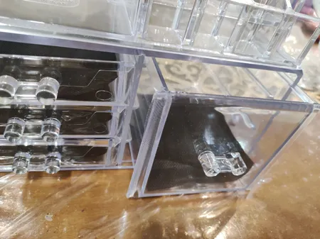 استند لوازم آرایشی مدل donya4