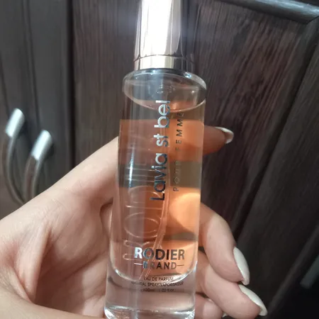 عطر جیبی زنانه رودیر مدل Lavia St Bel با رایحه شیرین، گرم حجم 30 میلی‌لیتر