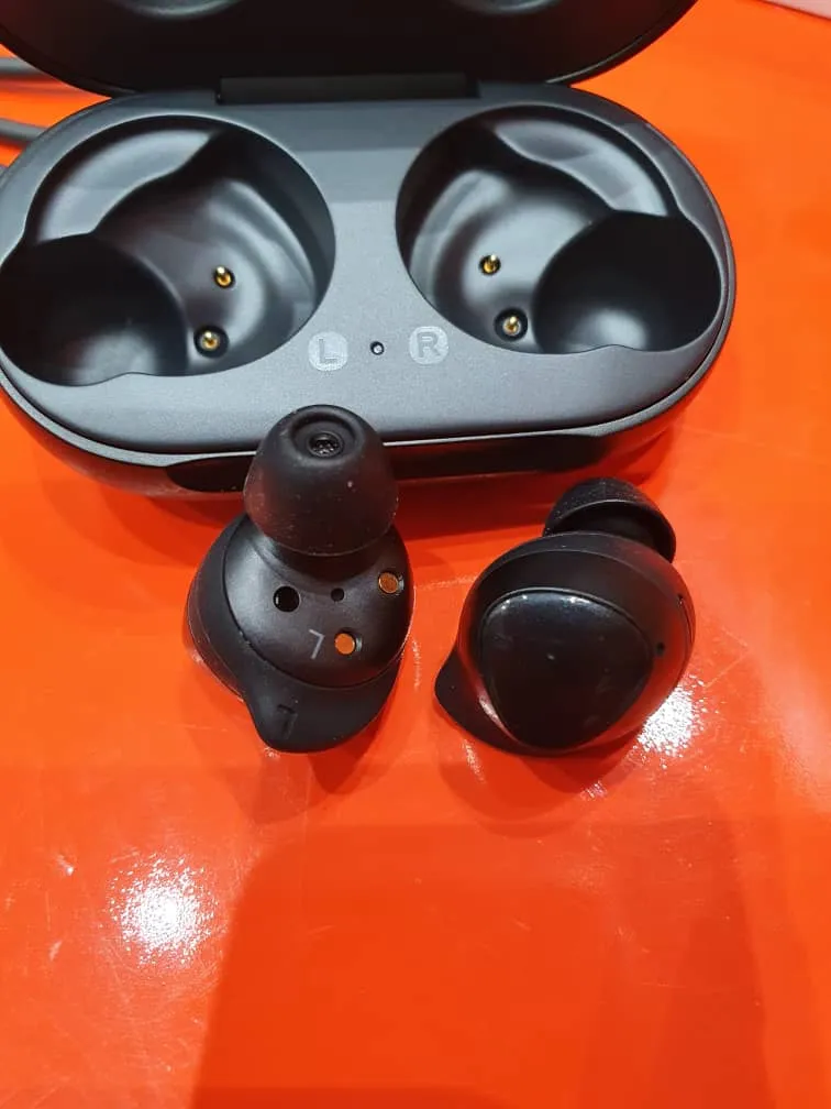 هدفون بی سیم سامسونگ مدل Galaxy Buds SM-R170