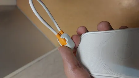 پاوربانک 20 وات هیسکا مدل HP-123PD ظرفیت 10000 میلی آمپر ساعت