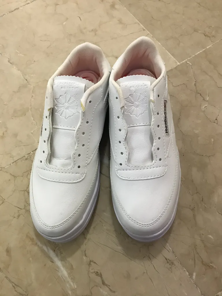 کفش پیاده‌روی مدل Classic Royal 2023