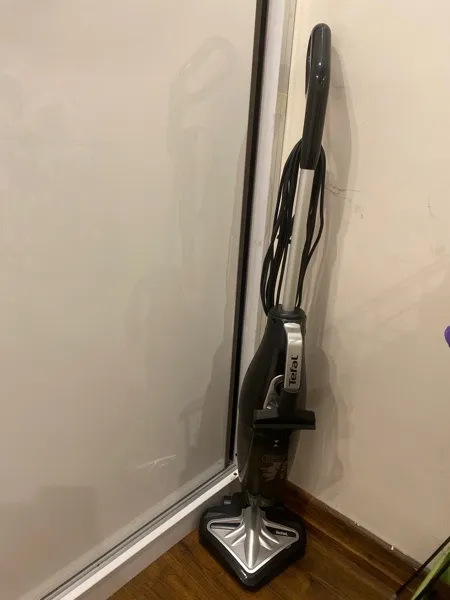 جاروبرقی 750 وات تفال مدل UY5115TR