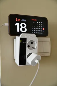 محافظ ولتاژ گرین لاین مدل GLP102