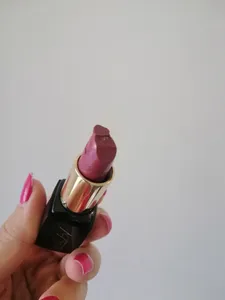 تجریه خرید رژ لب جامد این لی مدل Voodoo شماره 660