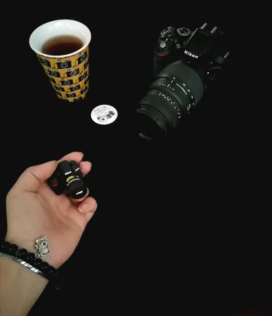 فلش مموری طرح دوربین عکاسی نیکون مدل Ul -CN01 ظرفیت64 گیگابایت