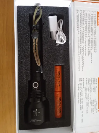 چراغ قوه اسمال سان مدل ZY-P510