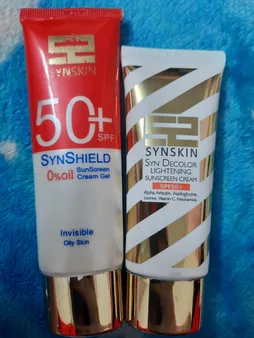 ژل کرم ضد آفتاب بدون رنگ ساین اسکین SPF50 مدل Decolor محافظ UVA ،UVB، روشن‌کننده، مناسب انواع پوست حجم 40 میلی‌لیتر