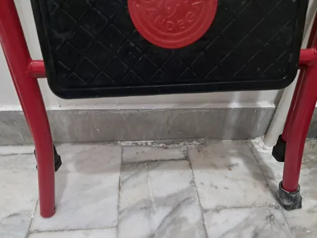 نردبان 4 پله ماندگار مدل جلوه