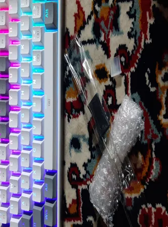 کیبورد گیمینگ ردراگون مدل K617 FIZZ، سوییچ مکانیکال قرمز، Tenkeyless، نورپردازی RGB