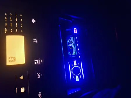 پخش کننده خودرو مدل Multifunction