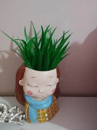 گلدان طرح دختران زمستانی کد Gw01 مجموعه 4 عددی