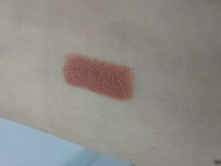 رژ لب مدادی لچیک کد 12