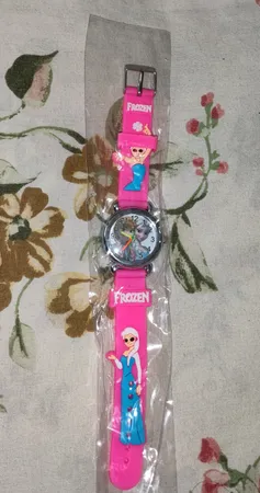 ساعت مچی عقربه ای بچه گانه کد SA1037