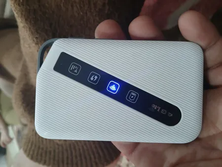 مودم 4G/LTE قابل حمل دی-لینک مدل DWR-930M