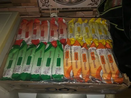 نودل میکس 4 طعم شف هو - 85 گرم بسته 24 عددی