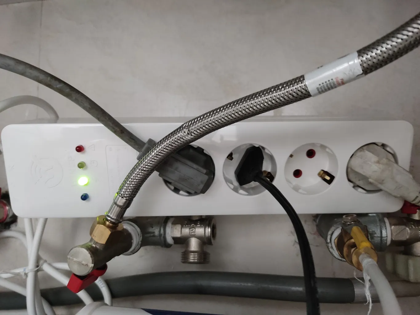 چندراهی و محافظ ولتاژ مدل WSD-P001