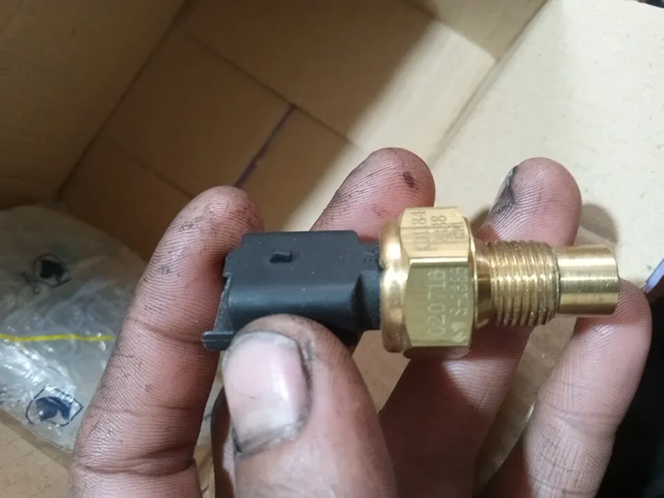 فشنگی آب ایساکو کد 09201053 مناسب برای سمند EF7