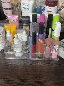 استند لوازم آرایشی مدل Ro011