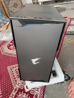 کیس کامپیوتر گیگابایت آروس مدل C300