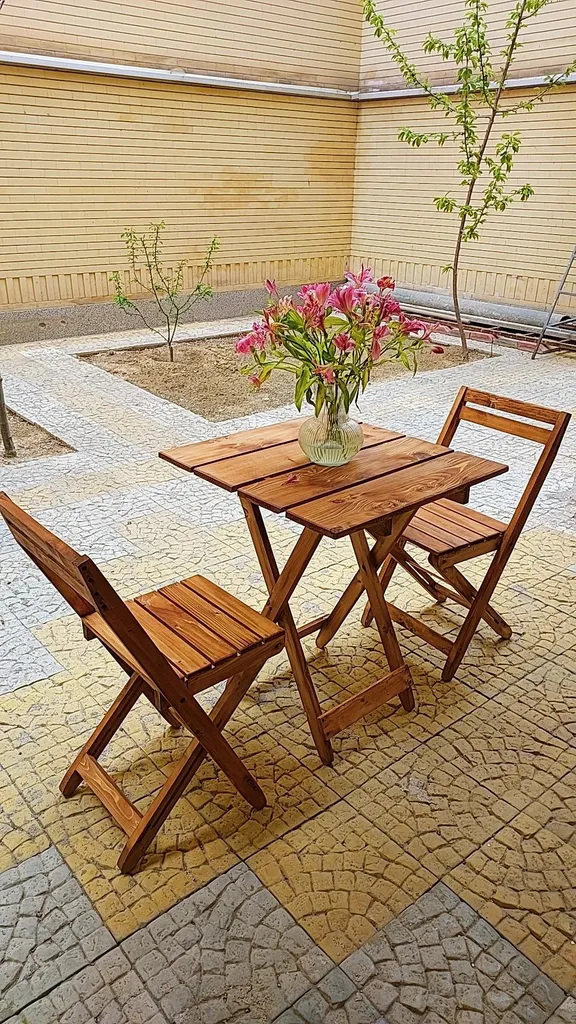 میز و صندلی ناهاخوری 2 نفره مدل تاشو چوبی