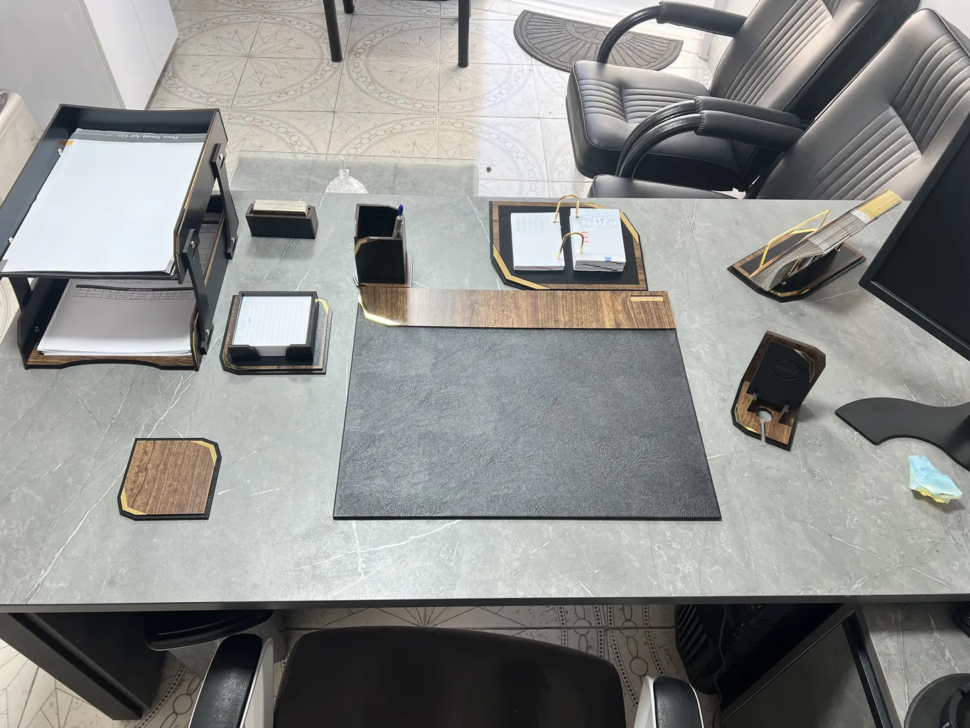 ست لوازم اداری رومیزی مدل آونگ دکو A707 مجموعه 10 عددی