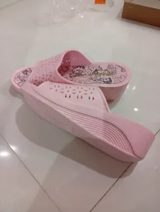 تجریه خرید دمپایی زنانه شهپر مدل آسمان کد 03