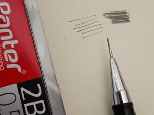 تجریه خرید نوک مداد نوکی 0.5 میلی متری پنتر مدل Highpolymer بسته 2 عددی