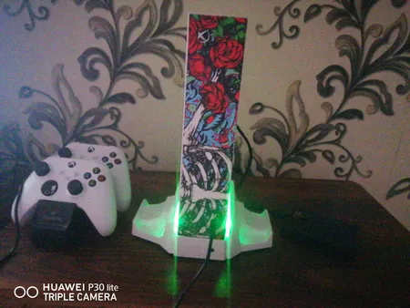 پایه شارژر دسته بازی دابی مدل Dobe TYX-0663 مناسب برای XBOX Sereis S به همراه باطری