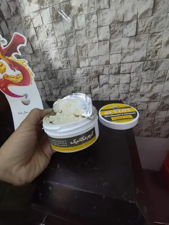 کرم پاک کننده و نرم کننده دست مکانیک و صنعتگران لیردف مدل بنتوکس حجم 300 میلی لیتر