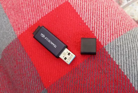 فلش مموری تیم گروپ مدل C211 USB3.2 ظرفیت 128 گیگابایت