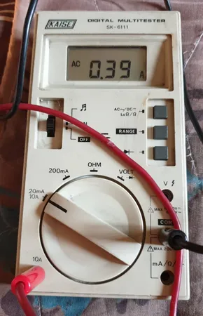 محافظ ولتاژ سارا مدل P121F