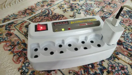 محافظ ولتاژ برق امگا مدل 14715