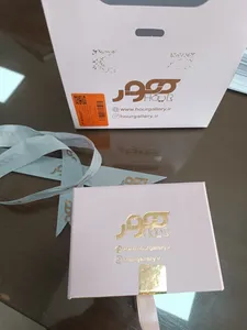 تجریه خرید آویز گردنبند طلا 18 عیار زنانه هور گالری مدل تیفانی بدون نگین کد bcp688