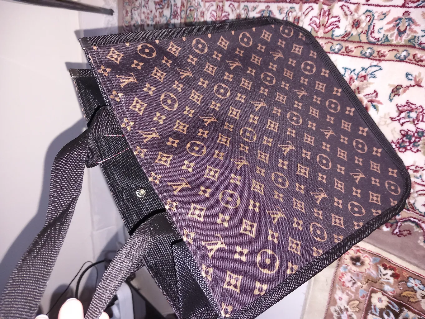 ساک دستی مدل دکمه‌ای کد LV5312