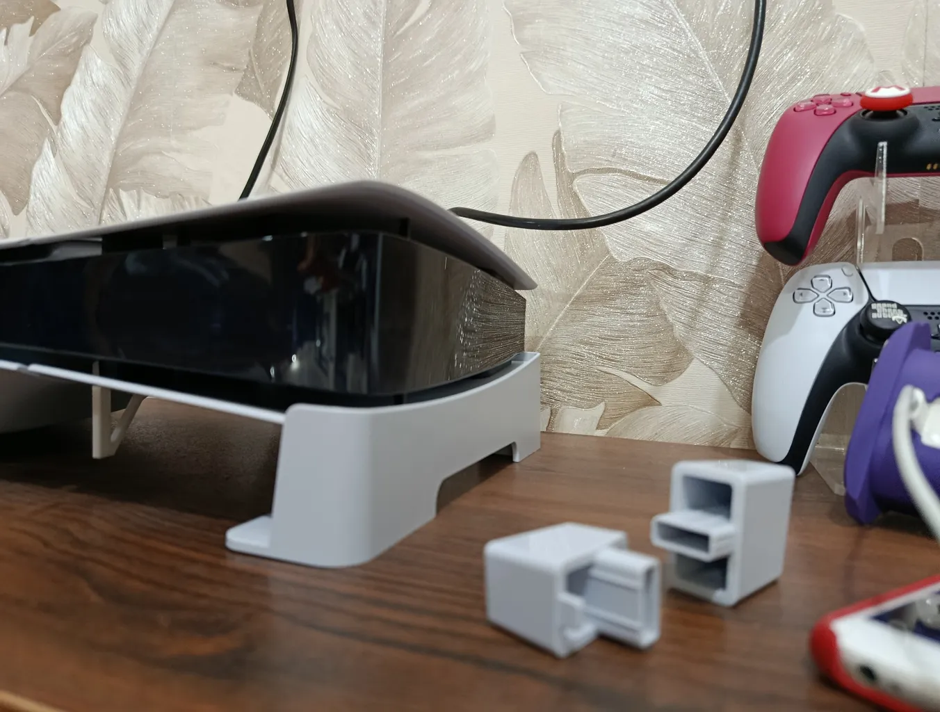 پایه نگهدارنده کنسول پلی استیشن 5 اسلیم مدل PGTECH GP-525