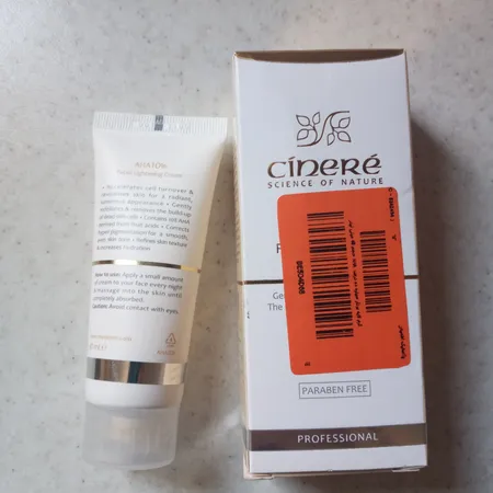 کرم لایه بردار سینره ده درصد AHA حجم 40 میلی لیتر