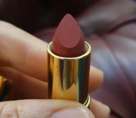 رژلب جامد مات لوسمنت حاوی روغن آرگان شماره L409