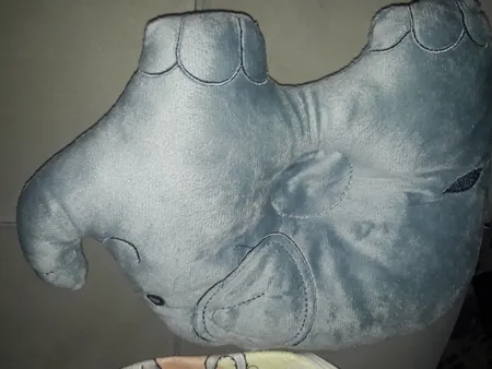 بالش شیردهی مدل فیل