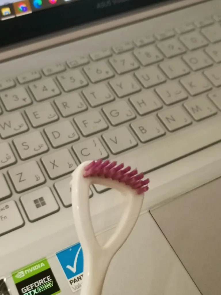 مسواک زبان دنترال مدل T008 با برس متوسط